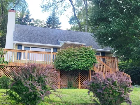 69 Birch Pkwy