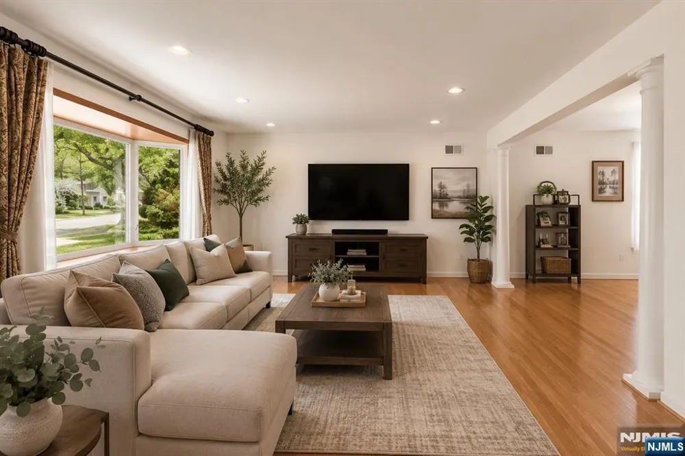111 Ramille Court Paramus, NJ 07652