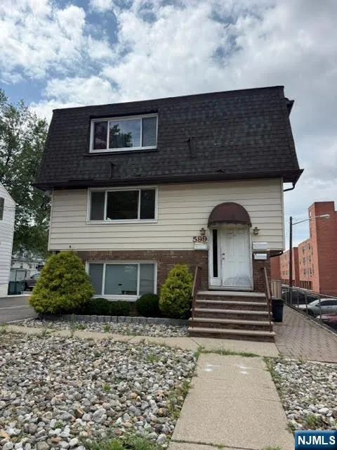 599 Boulevard 1