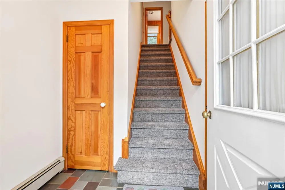 488 Cedar Lane Paramus, NJ 07652