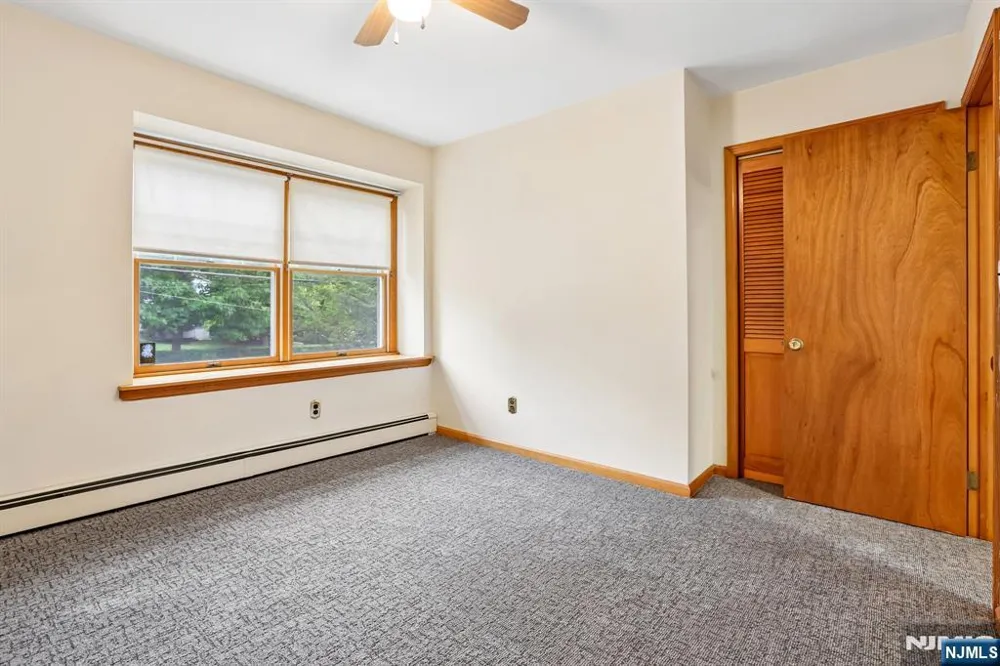 488 Cedar Lane Paramus, NJ 07652