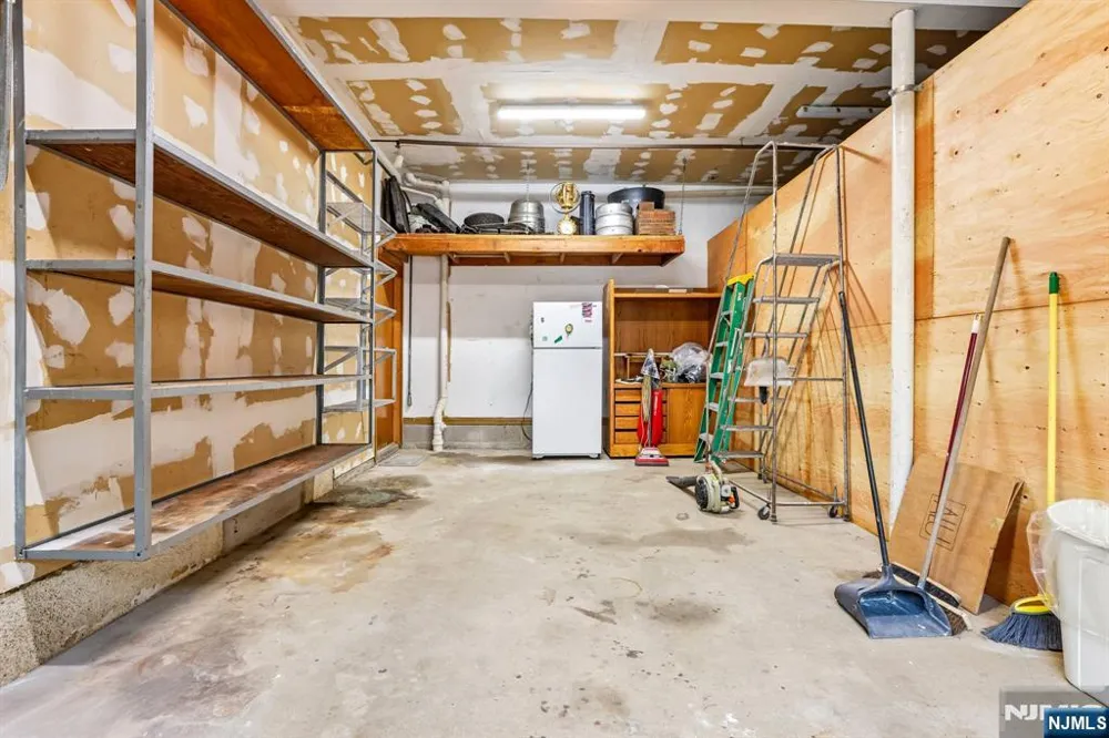 488 Cedar Lane Paramus, NJ 07652