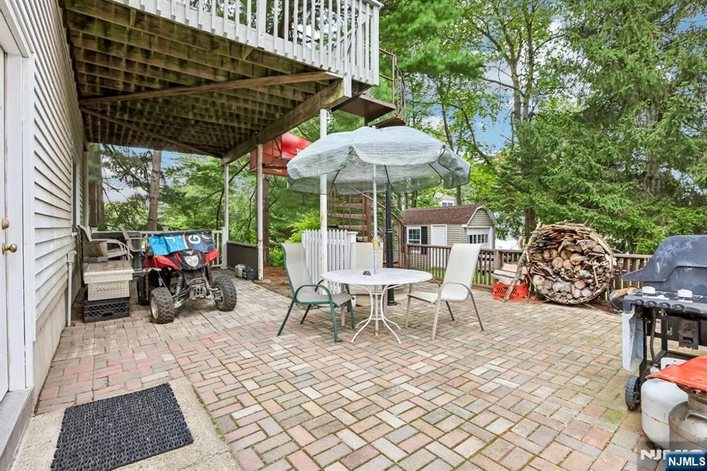 488 Cedar Lane Paramus, NJ 07652