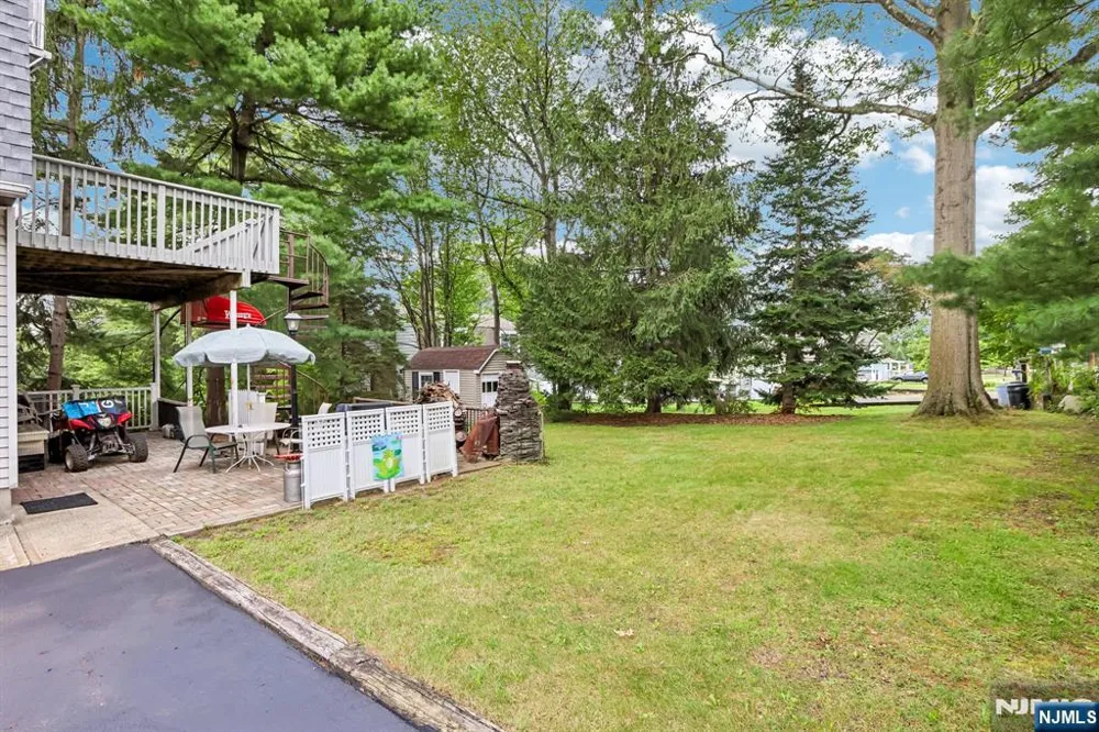 488 Cedar Lane Paramus, NJ 07652