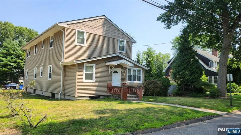 48 Cortland Place FL 2 Tenafly, NJ 07670