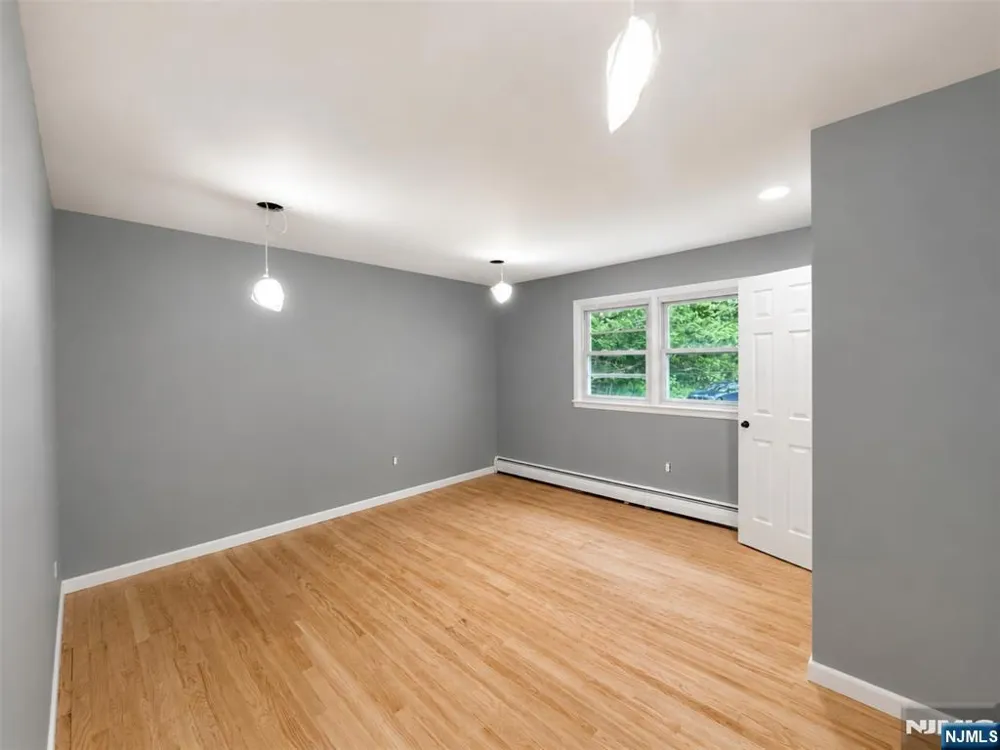 28 Carr Street 2 Pompton Lakes, NJ 07442