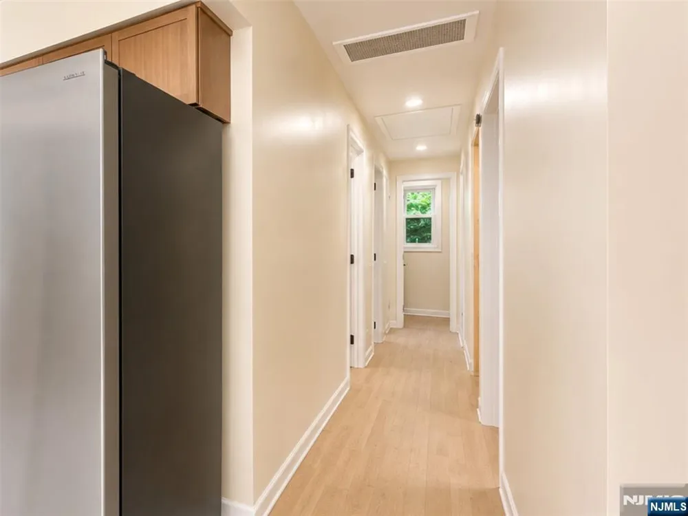 28 Carr Street 2 Pompton Lakes, NJ 07442