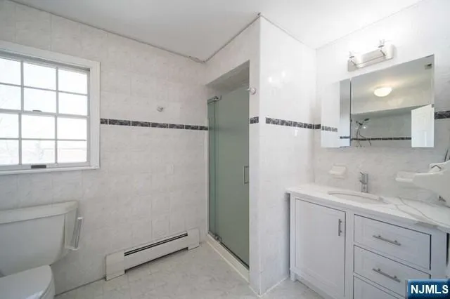830 Elizabeth Street 2 Ridgefield, NJ 07657
