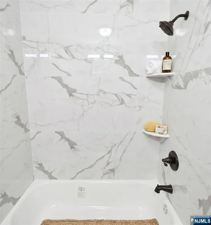 83 Arsdale Terrace 1 East Orange, NJ 07018