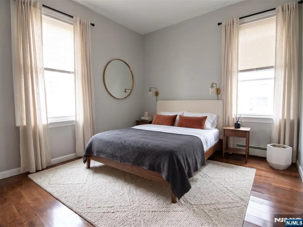 83 Arsdale Terrace 1 East Orange, NJ 07018