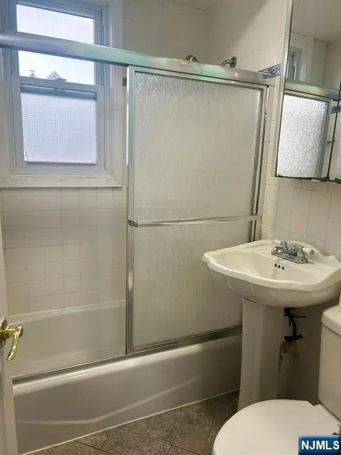 260-262 E 23rd Street Paterson, NJ 07514