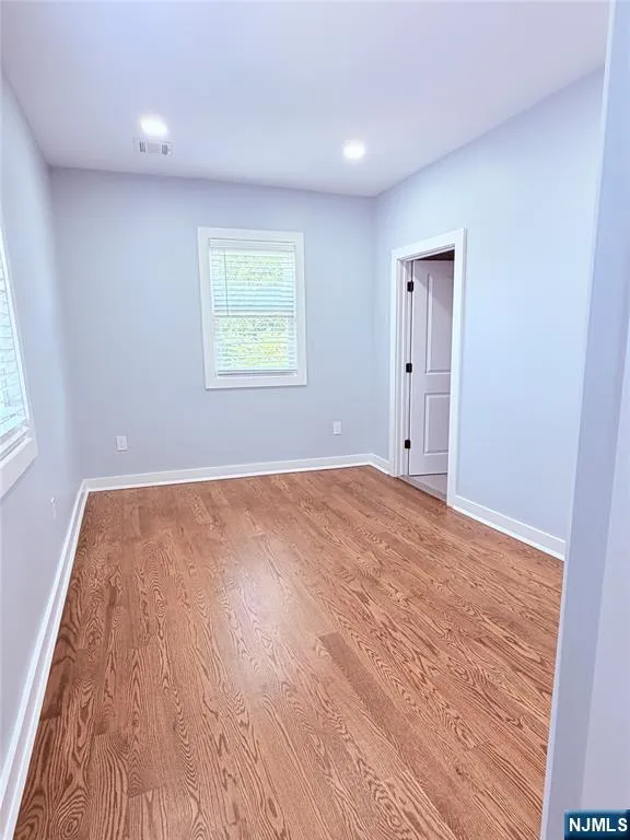 8 Essex Street Nutley, NJ 07110