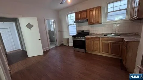 350 Kearny Avenue 2 Rear