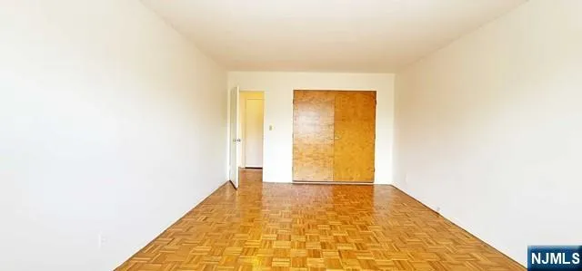 2348 Linwood Avenue 4M Fort Lee, NJ 07024