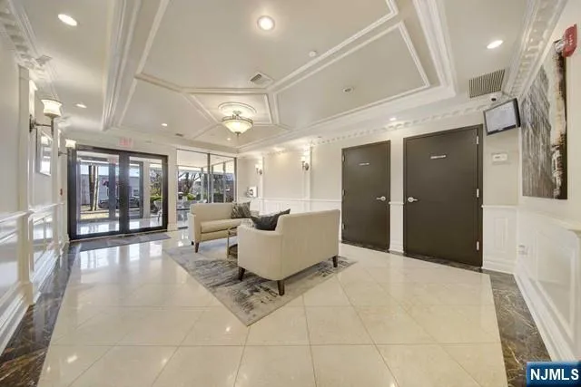 29 1st Street 505 Hackensack, NJ 07601