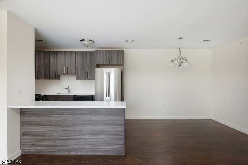 1400 Saint Georges Ave #306 Unit 306 Woodbridge, NJ 07001