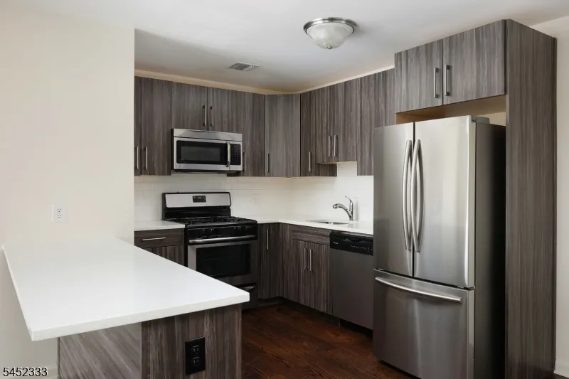 1400 Saint Georges Ave #306 Unit 306 Woodbridge, NJ 07001