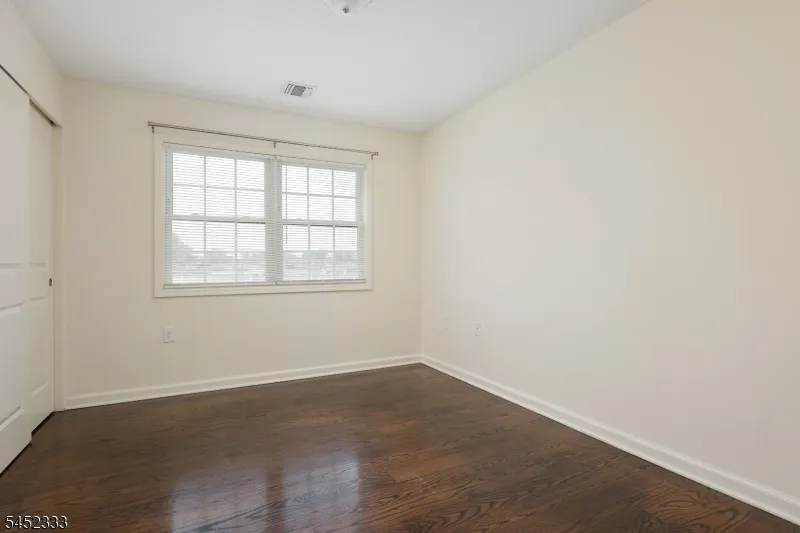 1400 Saint Georges Ave #306 Unit 306 Woodbridge, NJ 07001