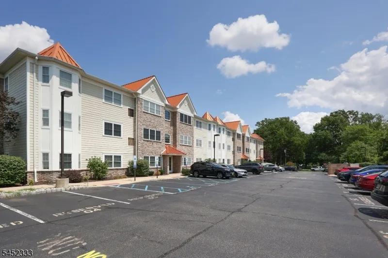 1400 Saint Georges Ave #306 Unit 306 Woodbridge, NJ 07001