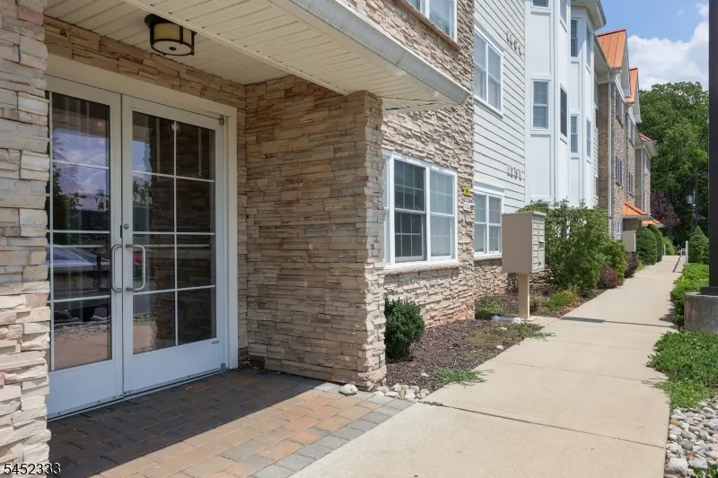 1400 Saint Georges Ave #306 Unit 306 Woodbridge, NJ 07001