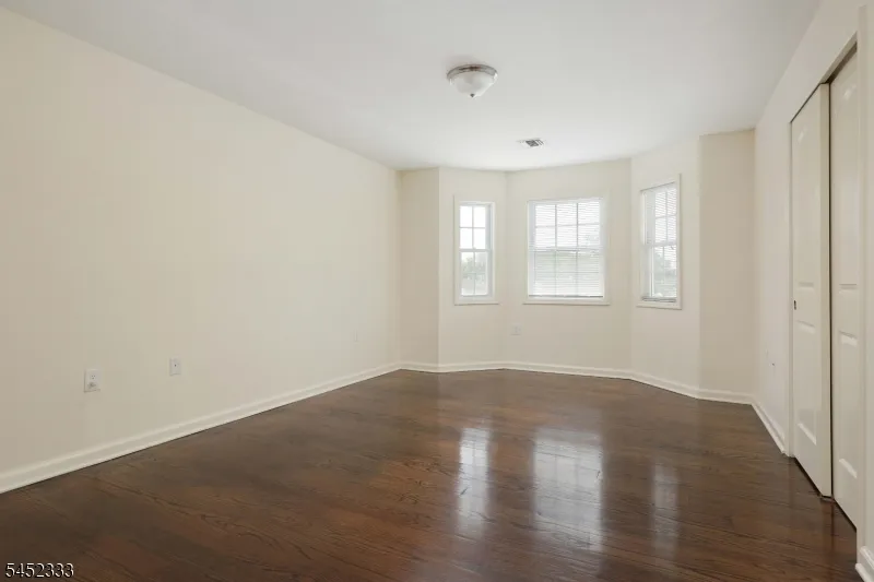 1400 Saint Georges Ave #306 Unit 306 Woodbridge, NJ 07001