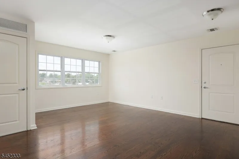 1400 Saint Georges Ave #306 Unit 306 Woodbridge, NJ 07001