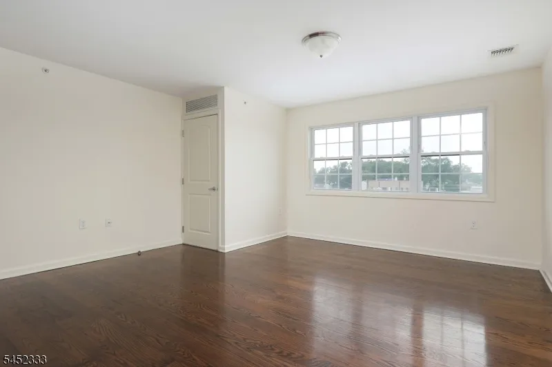 1400 Saint Georges Ave #306 Unit 306 Woodbridge, NJ 07001