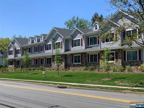 505 Kinderkamack Road #201