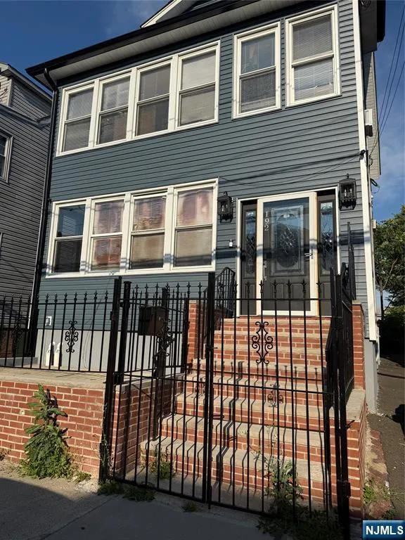 192-194 Vermont Avenue Newark, NJ 07106