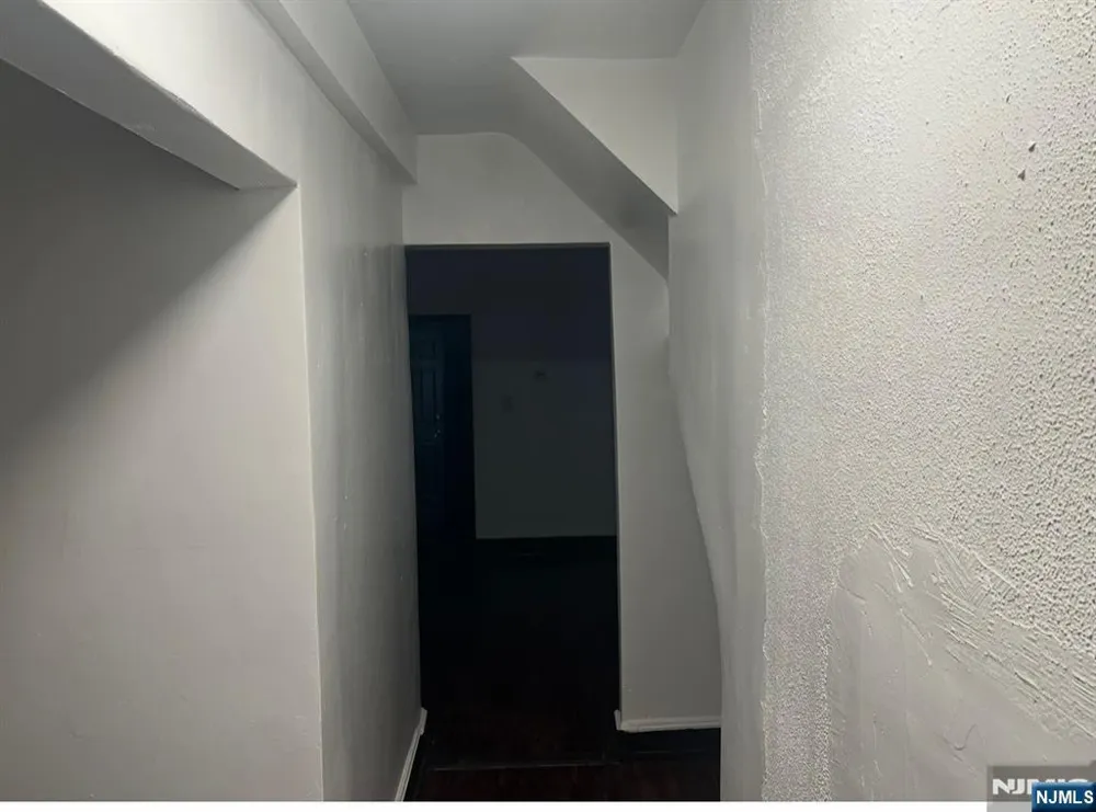 192-194 Vermont Avenue Newark, NJ 07106