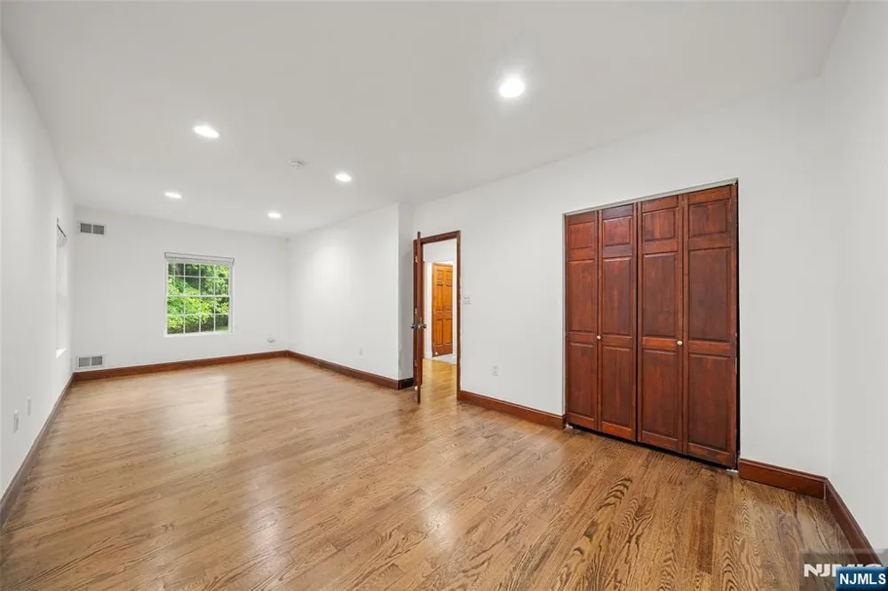 385 Livingston Street Norwood, NJ 07648