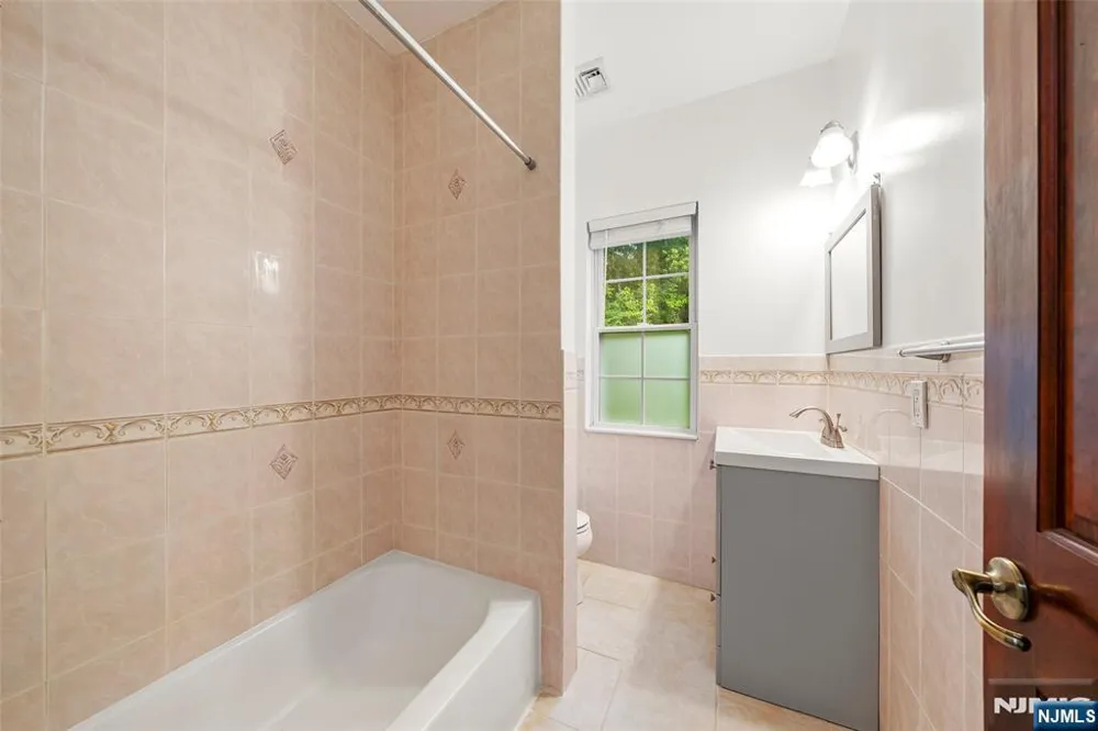 385 Livingston Street Norwood, NJ 07648