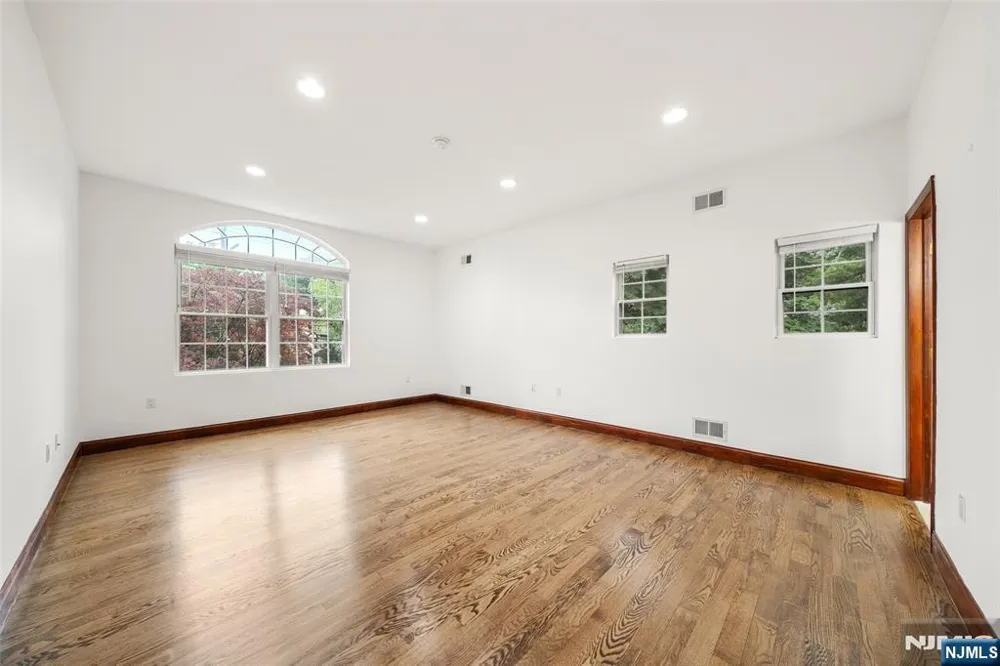 385 Livingston Street Norwood, NJ 07648