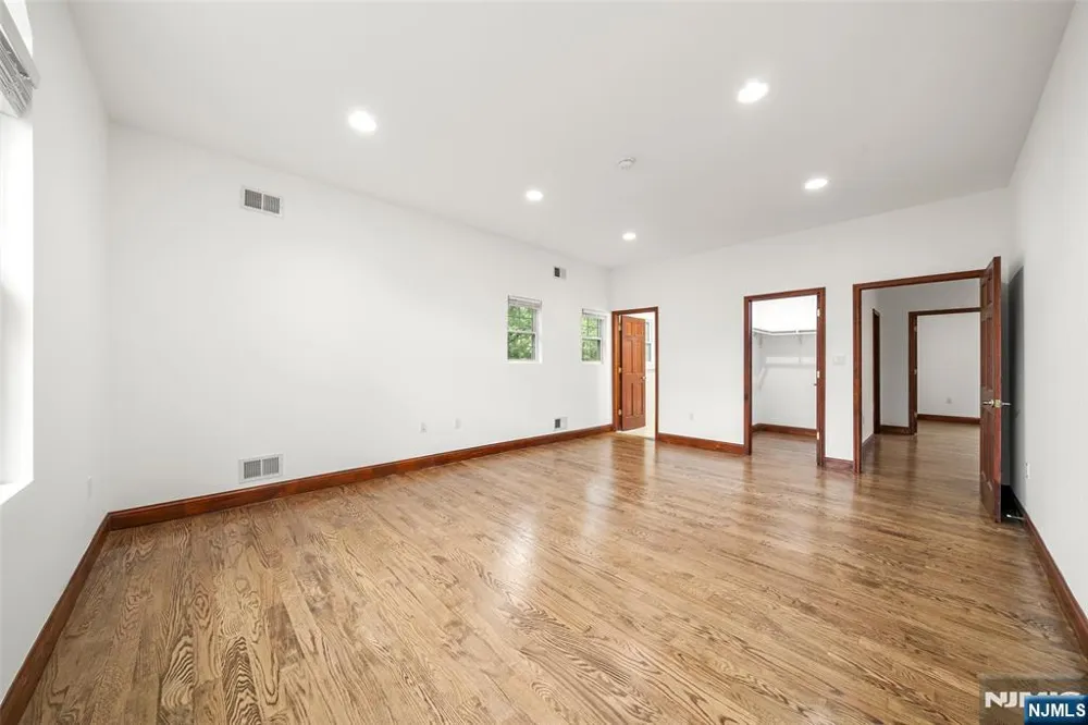 385 Livingston Street Norwood, NJ 07648