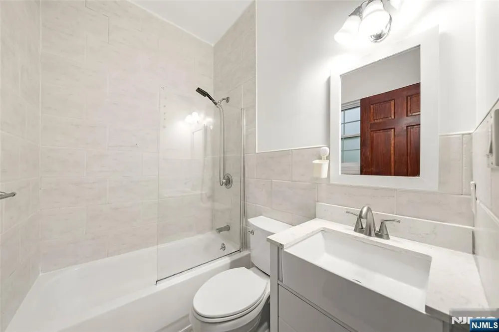 385 Livingston Street Norwood, NJ 07648