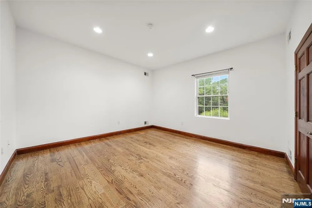385 Livingston Street Norwood, NJ 07648