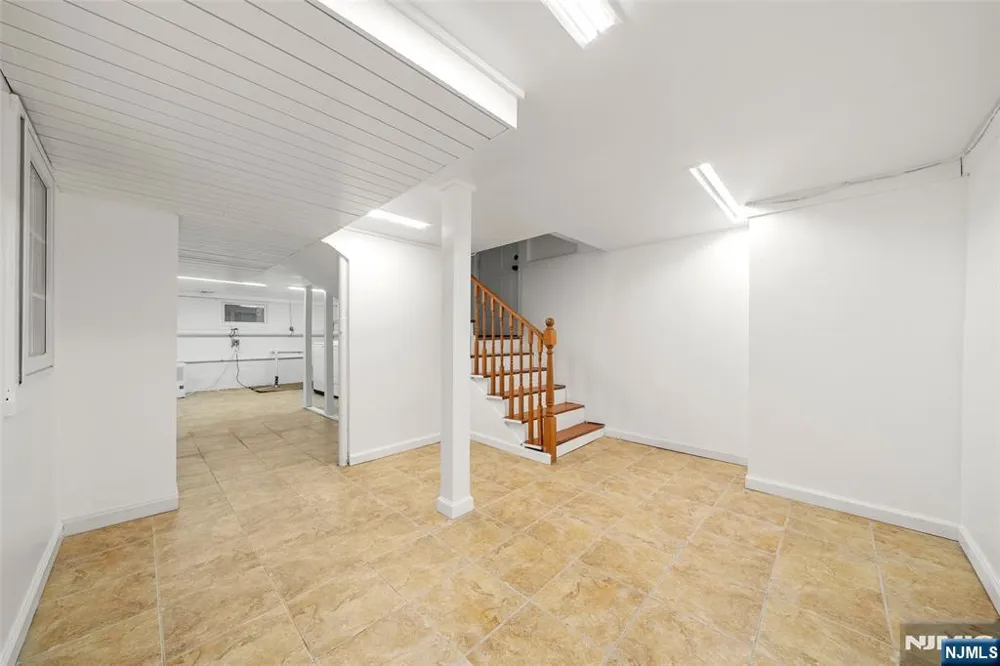 385 Livingston Street Norwood, NJ 07648