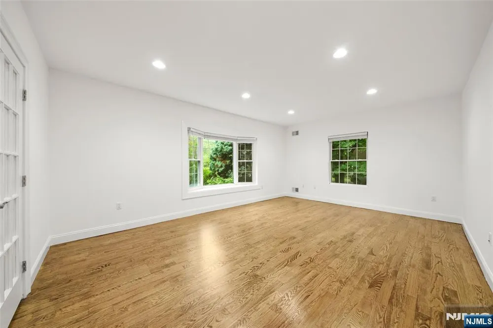 385 Livingston Street Norwood, NJ 07648
