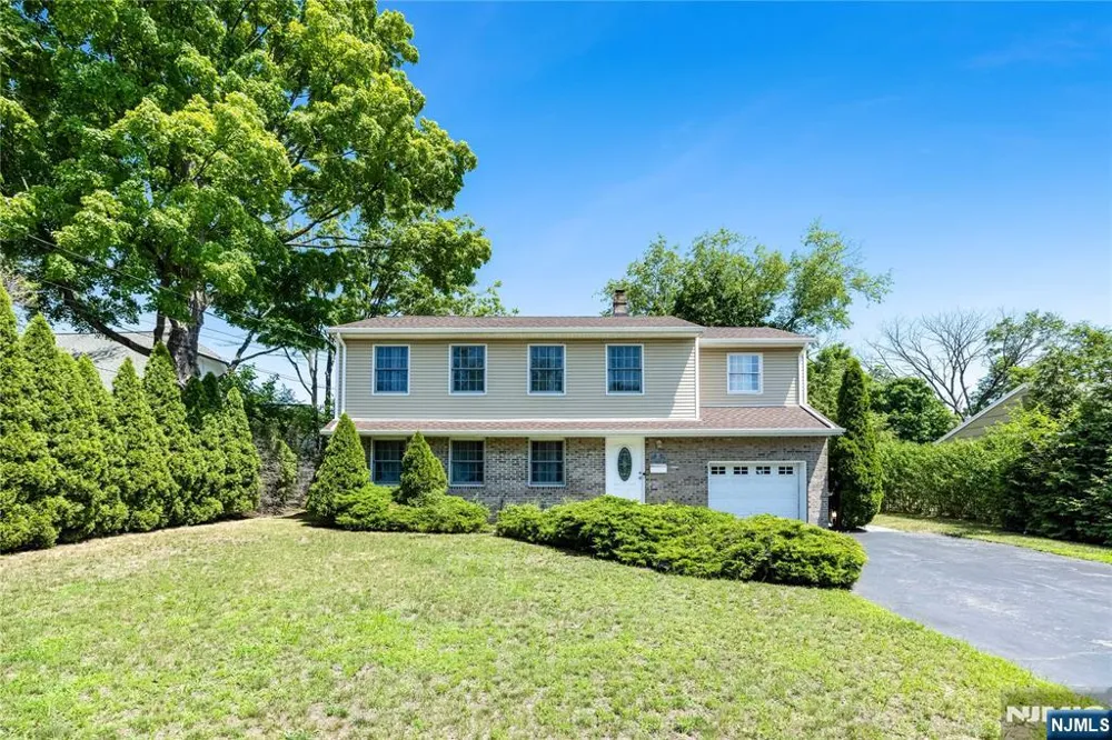 361 Walthery Avenue Ridgewood, NJ 07450