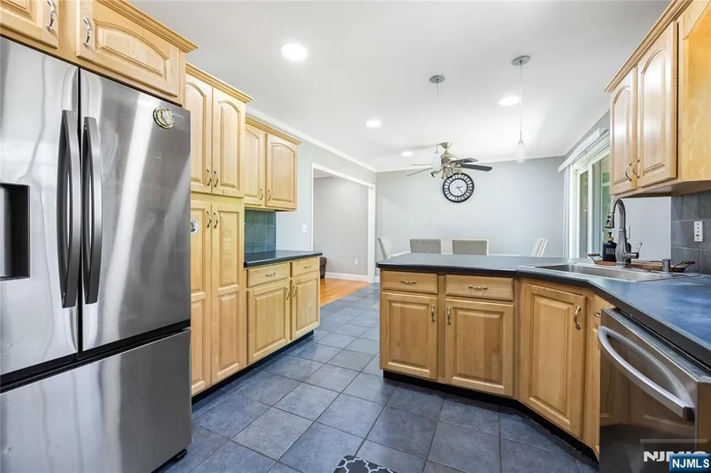 361 Walthery Avenue Ridgewood, NJ 07450