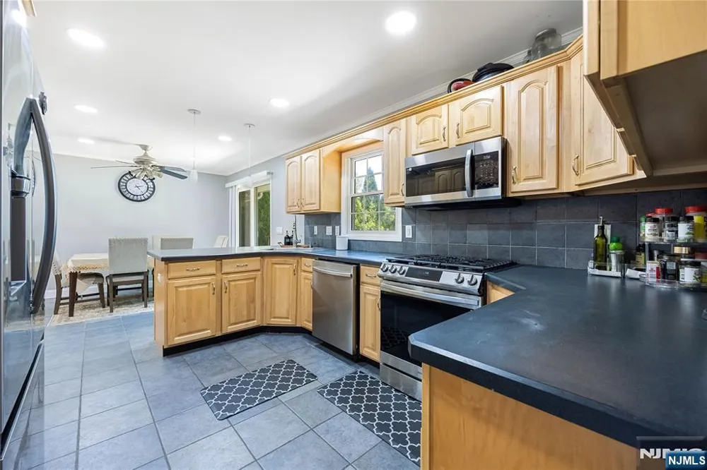361 Walthery Avenue Ridgewood, NJ 07450