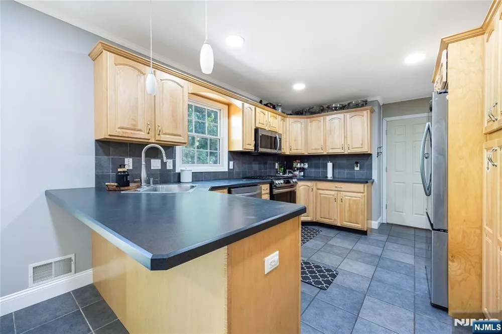 361 Walthery Avenue Ridgewood, NJ 07450