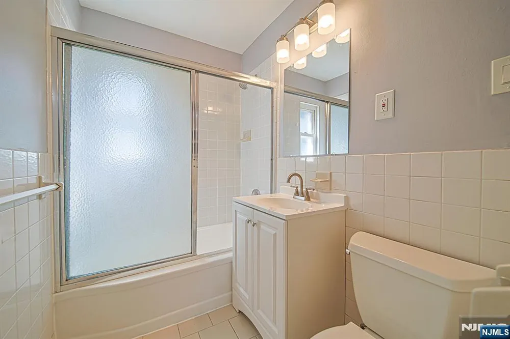 188 Hillside Avenue G2 Leonia, NJ 07605