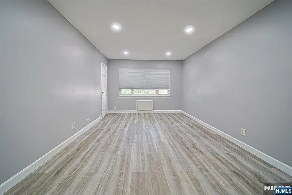 188 Hillside Avenue G2 Leonia, NJ 07605