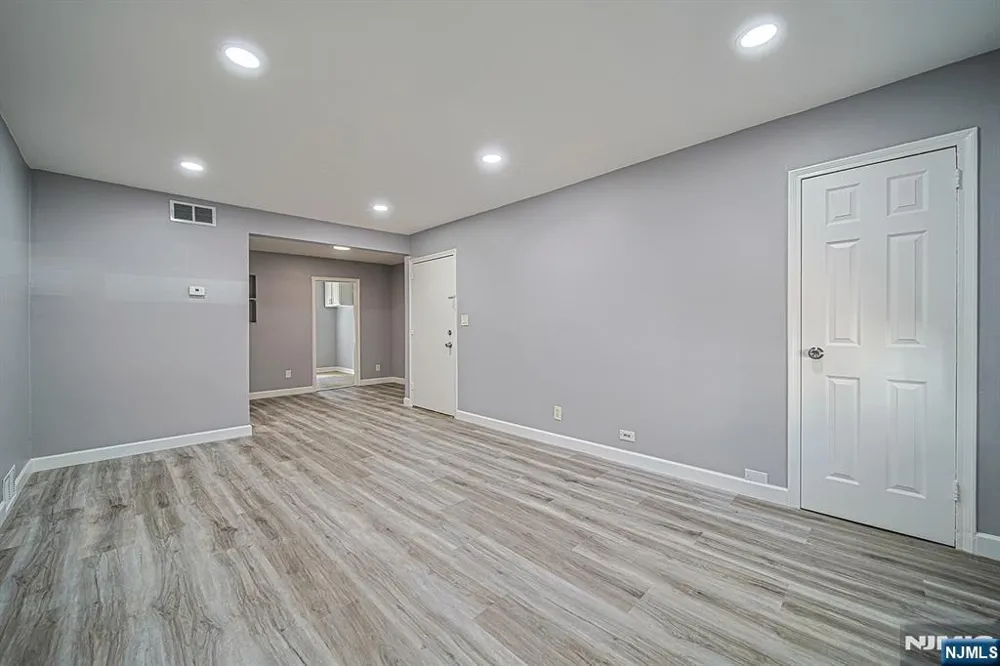 188 Hillside Avenue G2 Leonia, NJ 07605