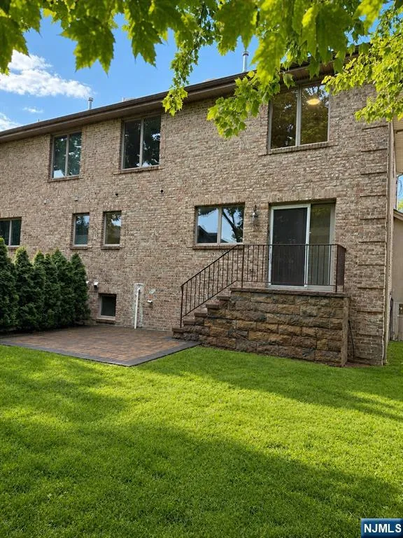 12 Cortland Place A Tenafly, NJ 07670
