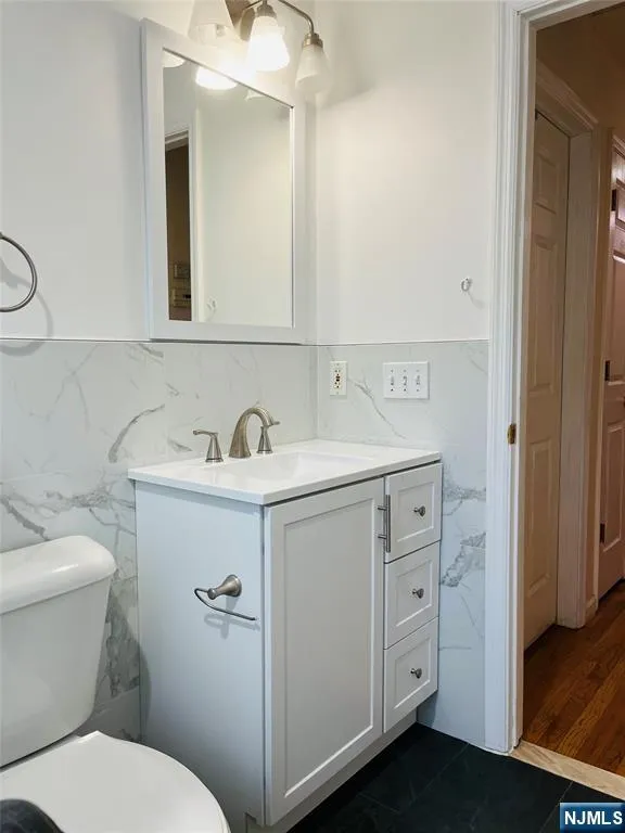 12 Cortland Place A Tenafly, NJ 07670