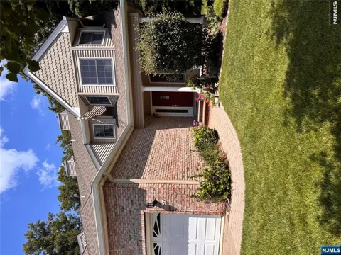 87 Trotters Lane