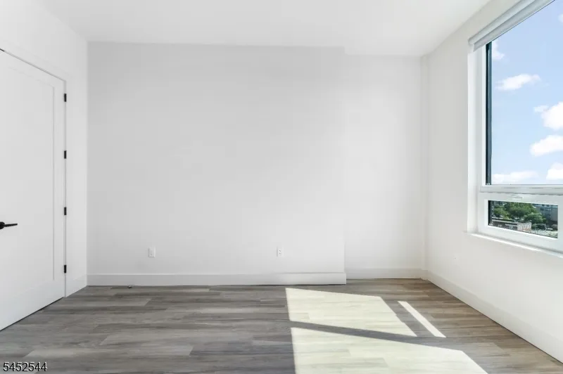 55 Washington St #5F Unit 5F East Orange City, NJ 07017