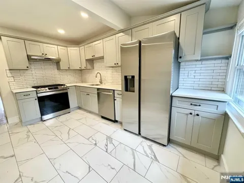 46 Brookfield Road 1